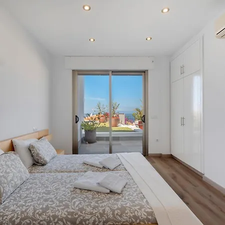 Arenas 3 Playa La Arena * Puerto de Santiago (Tenerife)